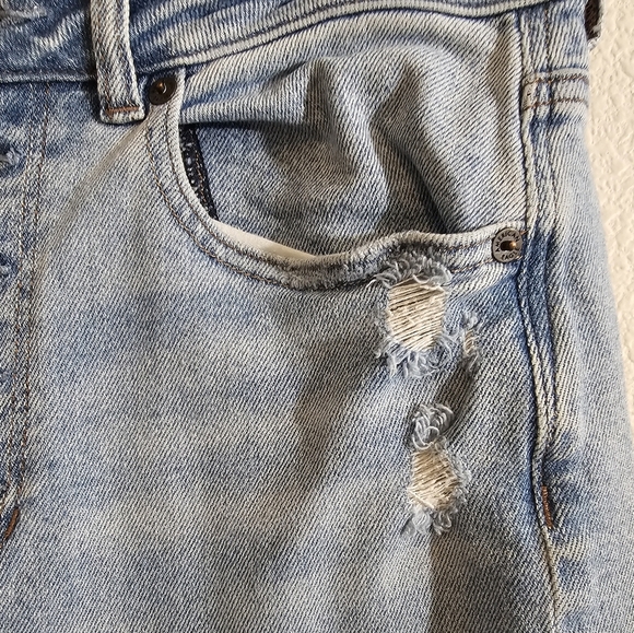 American Eagle Distressed Mom Jean Light Blue Women's Jeans - Picture 4 of 14